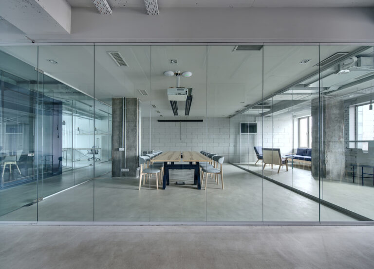 Brandschutzglas in der Architektur: Die transparente Brandwand